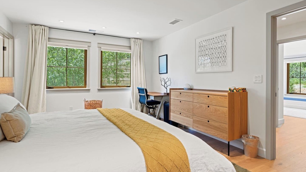 Photo of Bedroom in Freestone