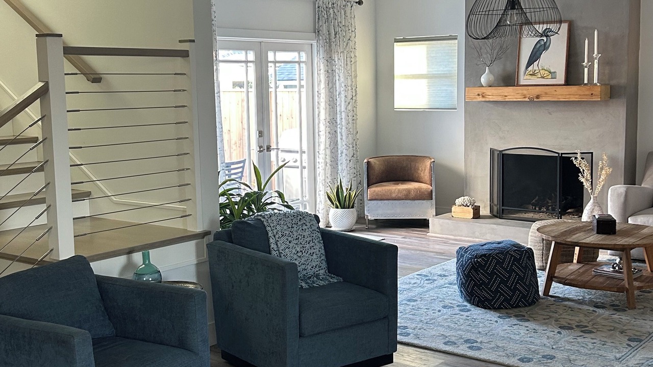 Photo of Livingroom in Seal Beach