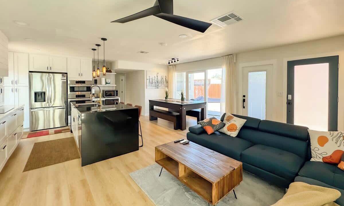 Photo of Livingroom in El Centro