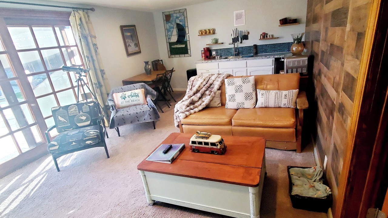 Photo of Livingroom in Victorville