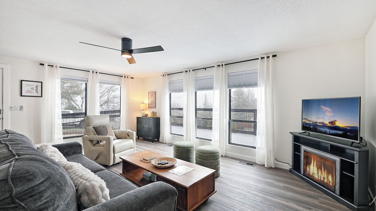 Photo of Livingroom in Medford