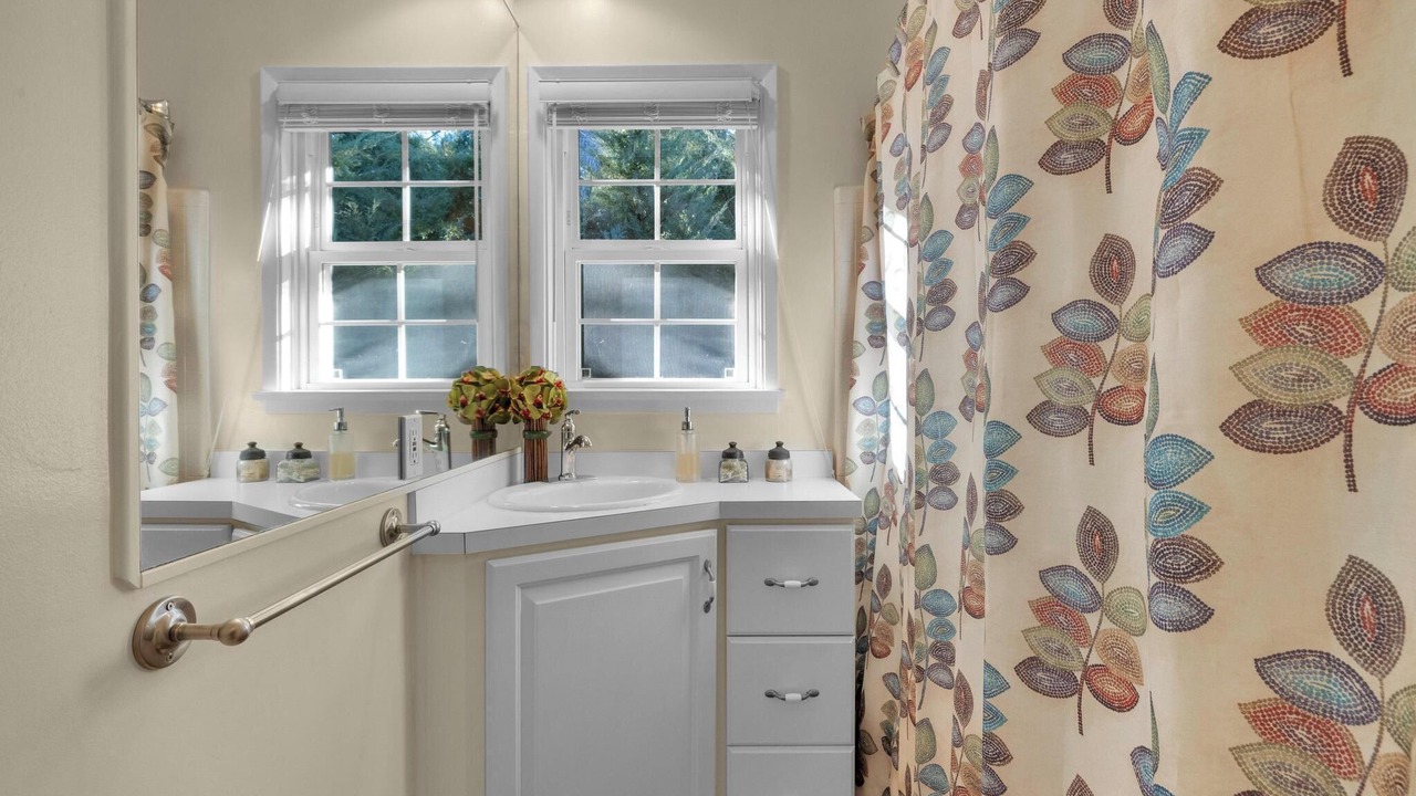 Photo of Bathroom in Julian
