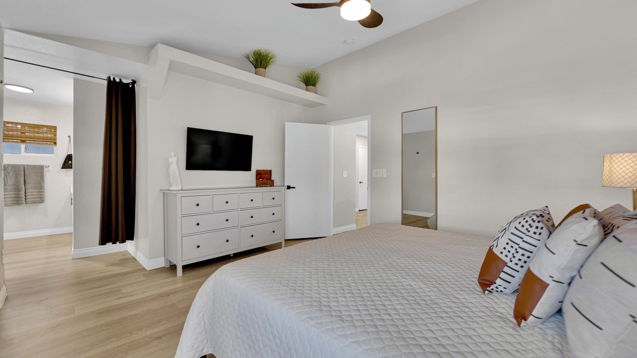 Photo of Bedroom in Sunrise Manor