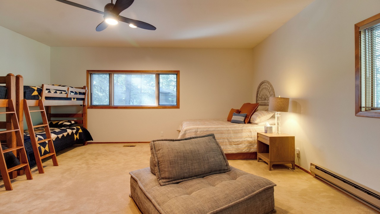 Photo of Bedroom in Black Butte Ranch