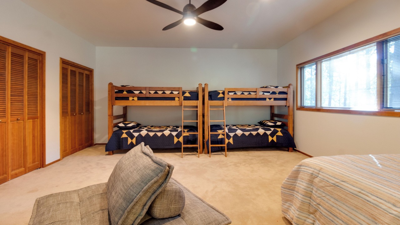 Photo of Bedroom in Black Butte Ranch