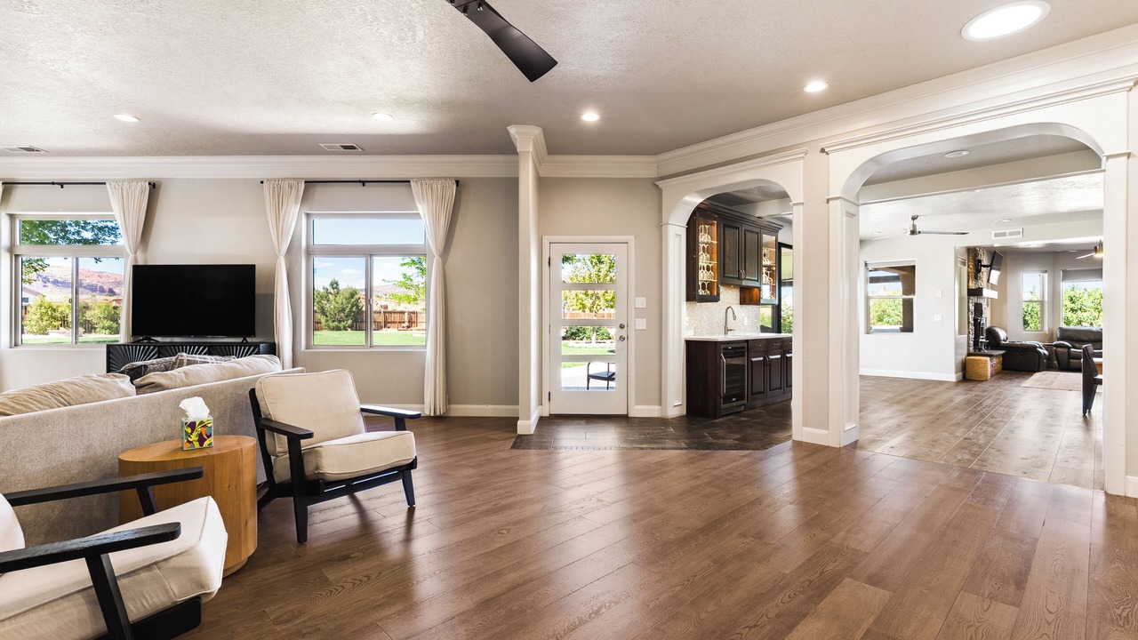 Photo of Livingroom in Fredonia