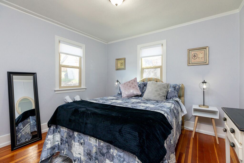 Photo of Bedroom in Altamont
