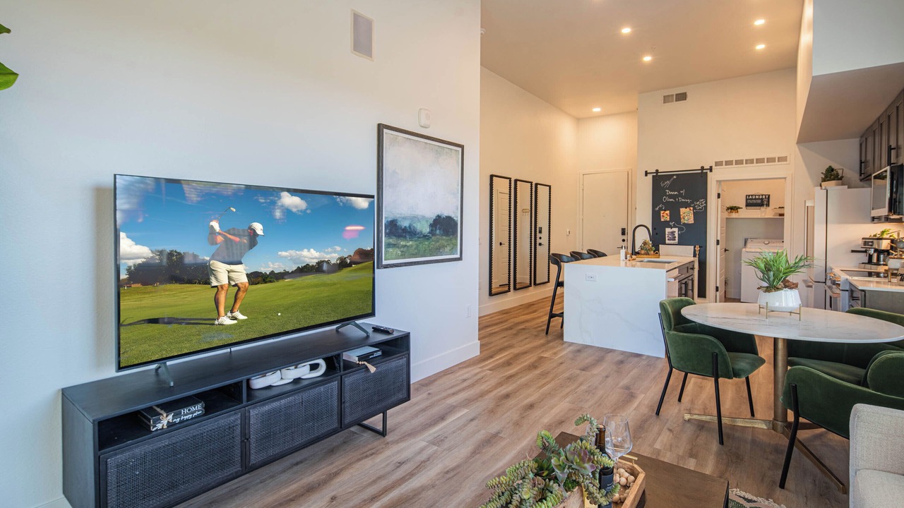 Photo of Livingroom in Desert View Village