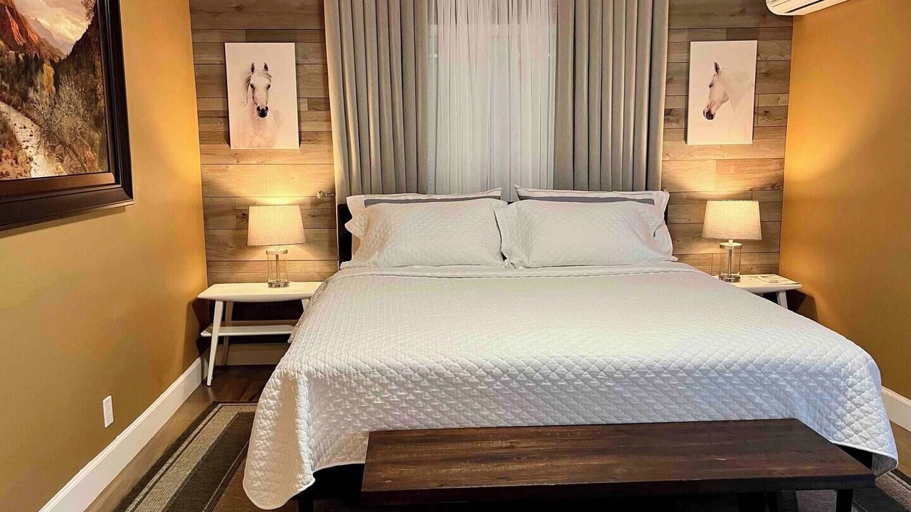 Photo of Bedroom in Orange