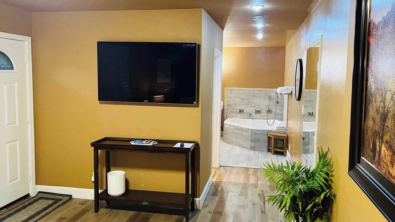 Photo of Bedroom in Orange