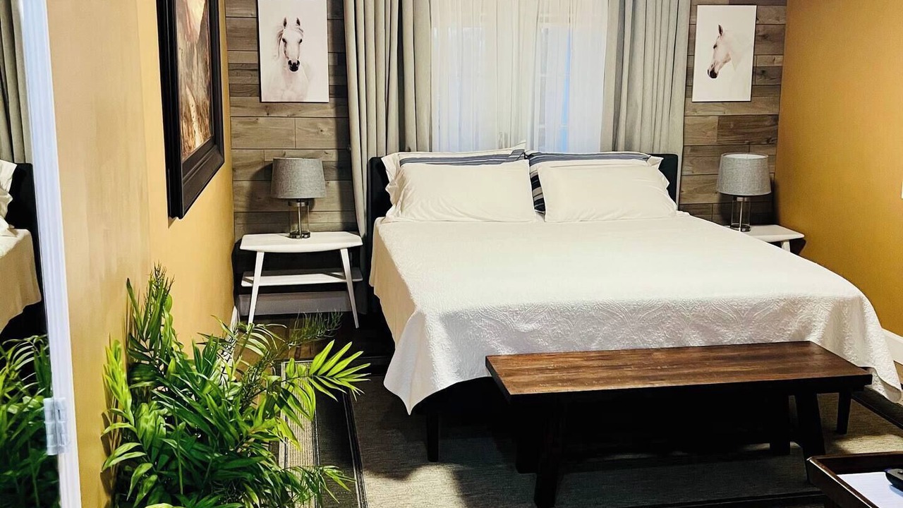 Photo of Bedroom in Orange