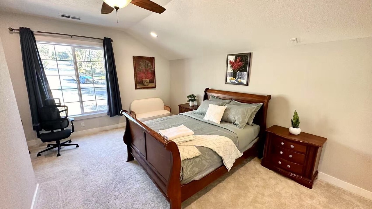 Photo of Bedroom in East Foothills