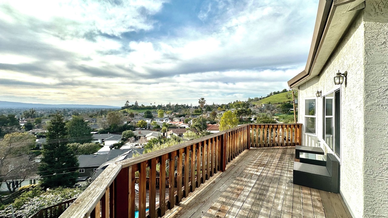 Photo of Patio Balcony in East Foothills