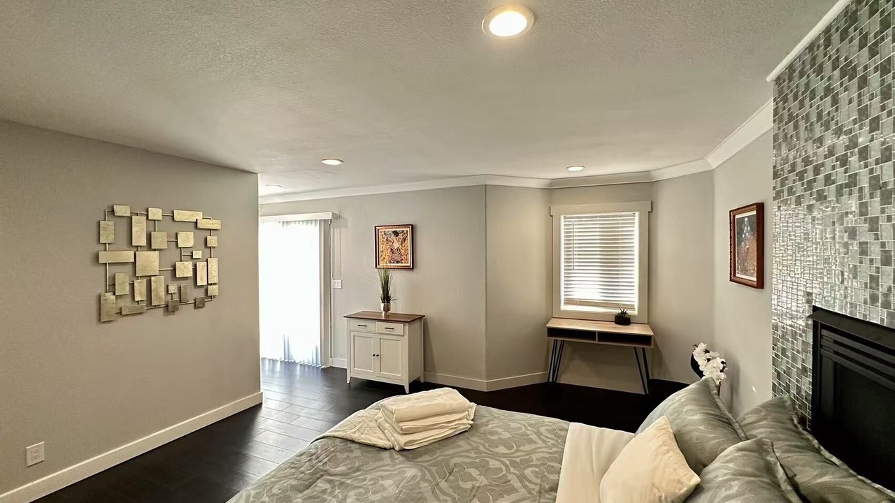 Photo of Bedroom in East Foothills