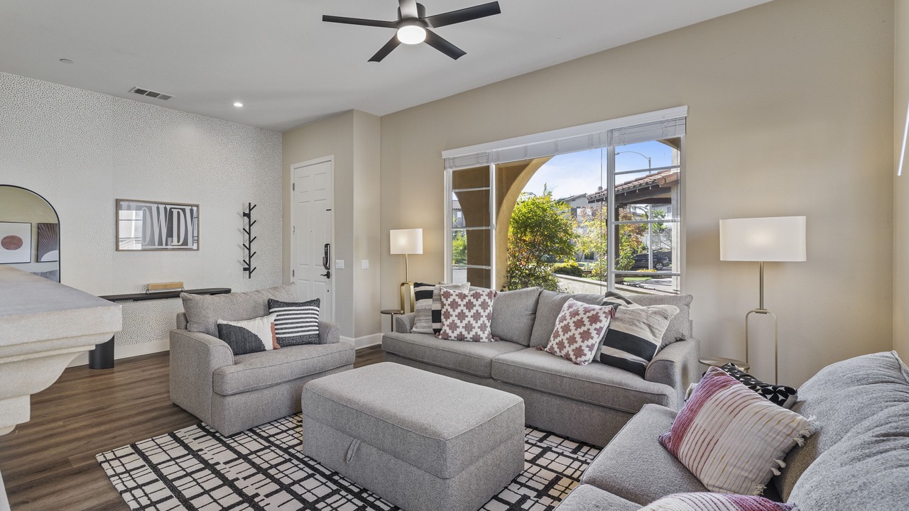 Photo of Livingroom in San Diego
