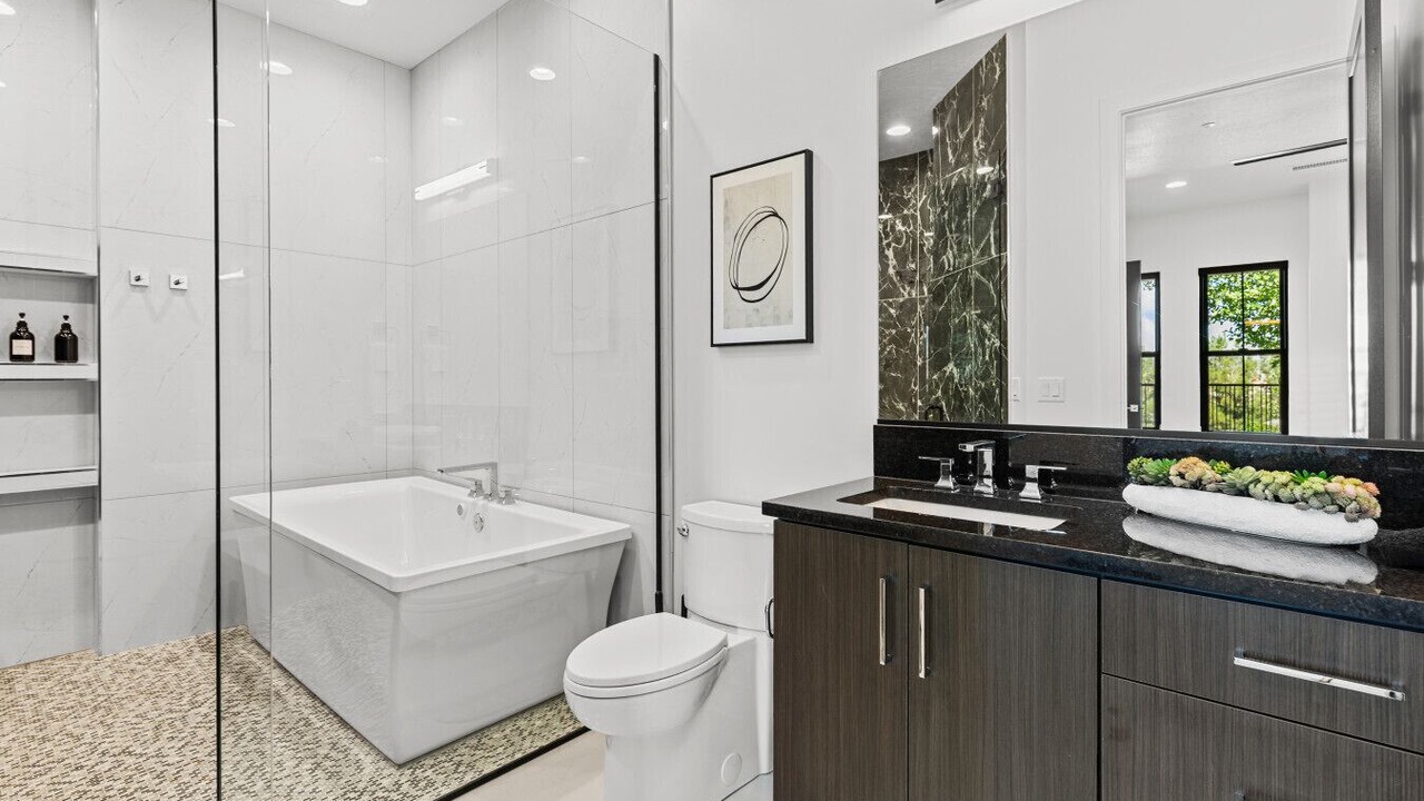 Photo of Bathroom in Hurricane