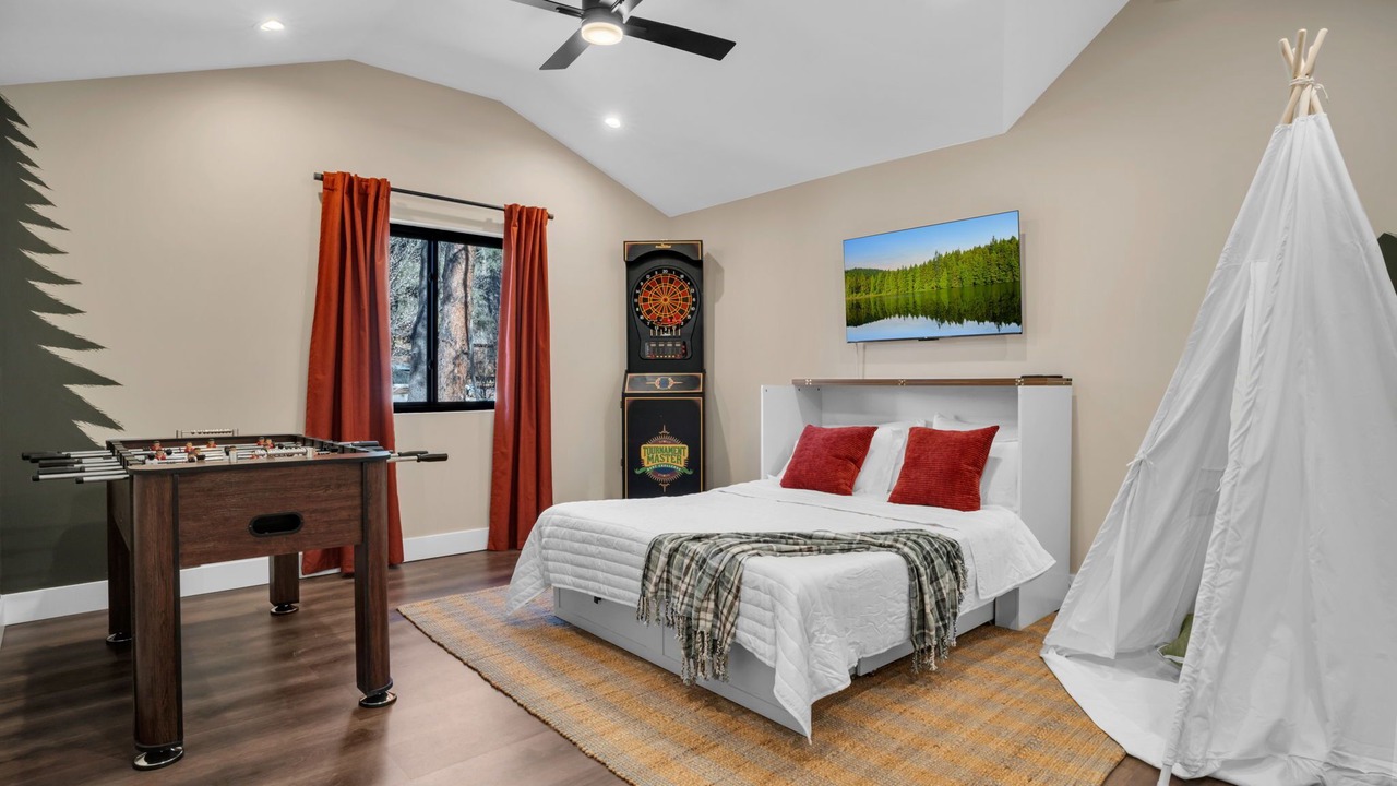Photo of Bedroom in Mountainaire