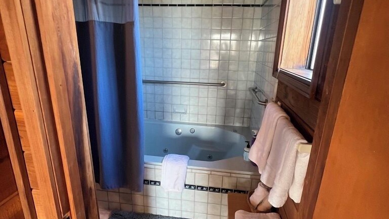 Photo of Bathroom in Gualala