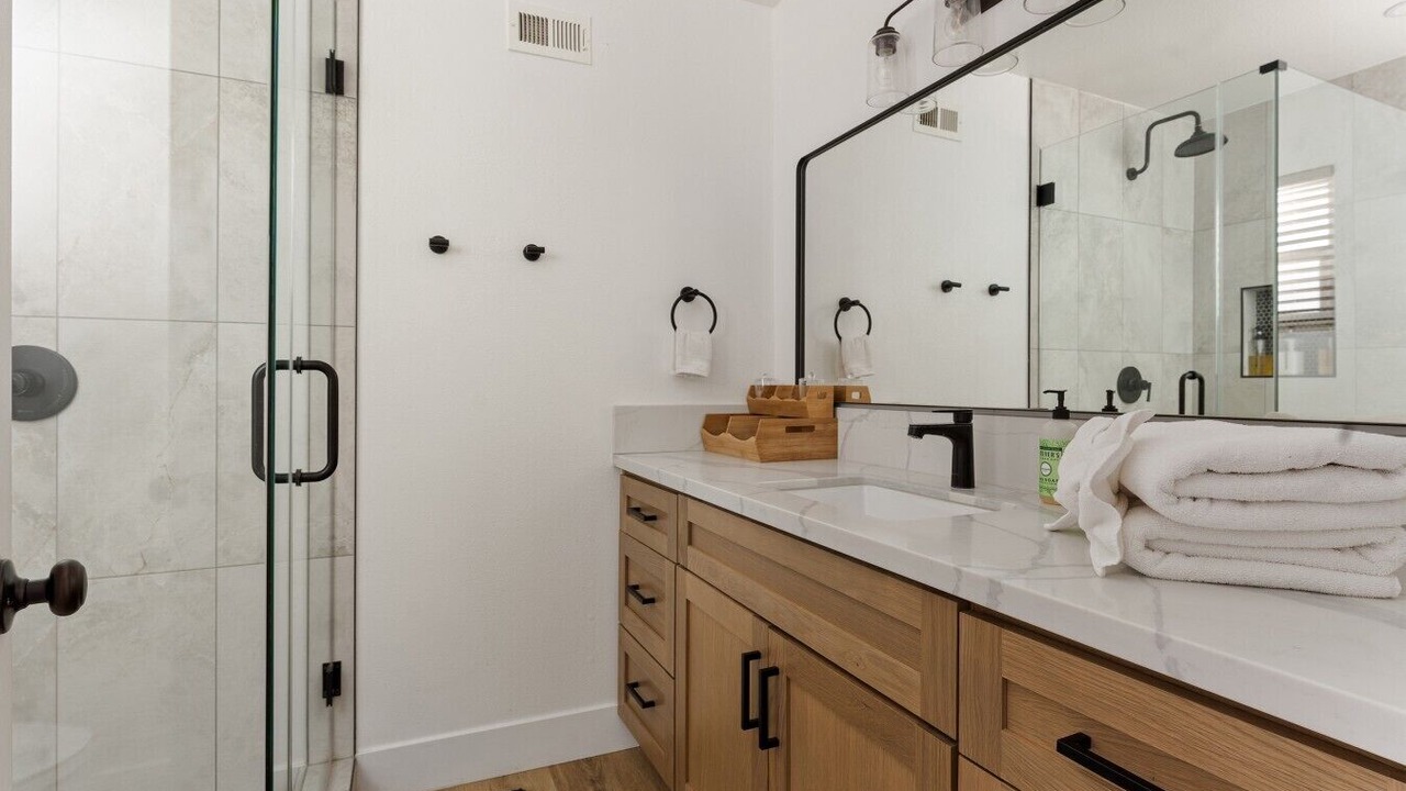 Photo of Bathroom in Whispering Forest