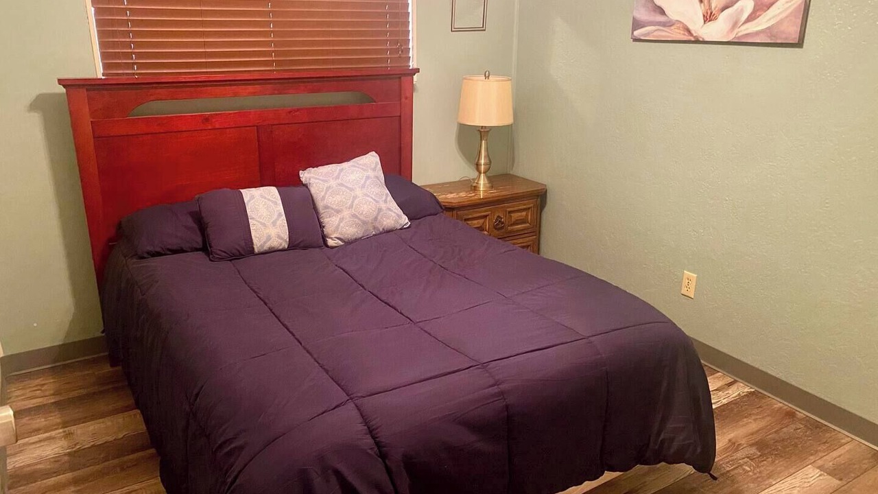Photo of Bedroom in Glencoe