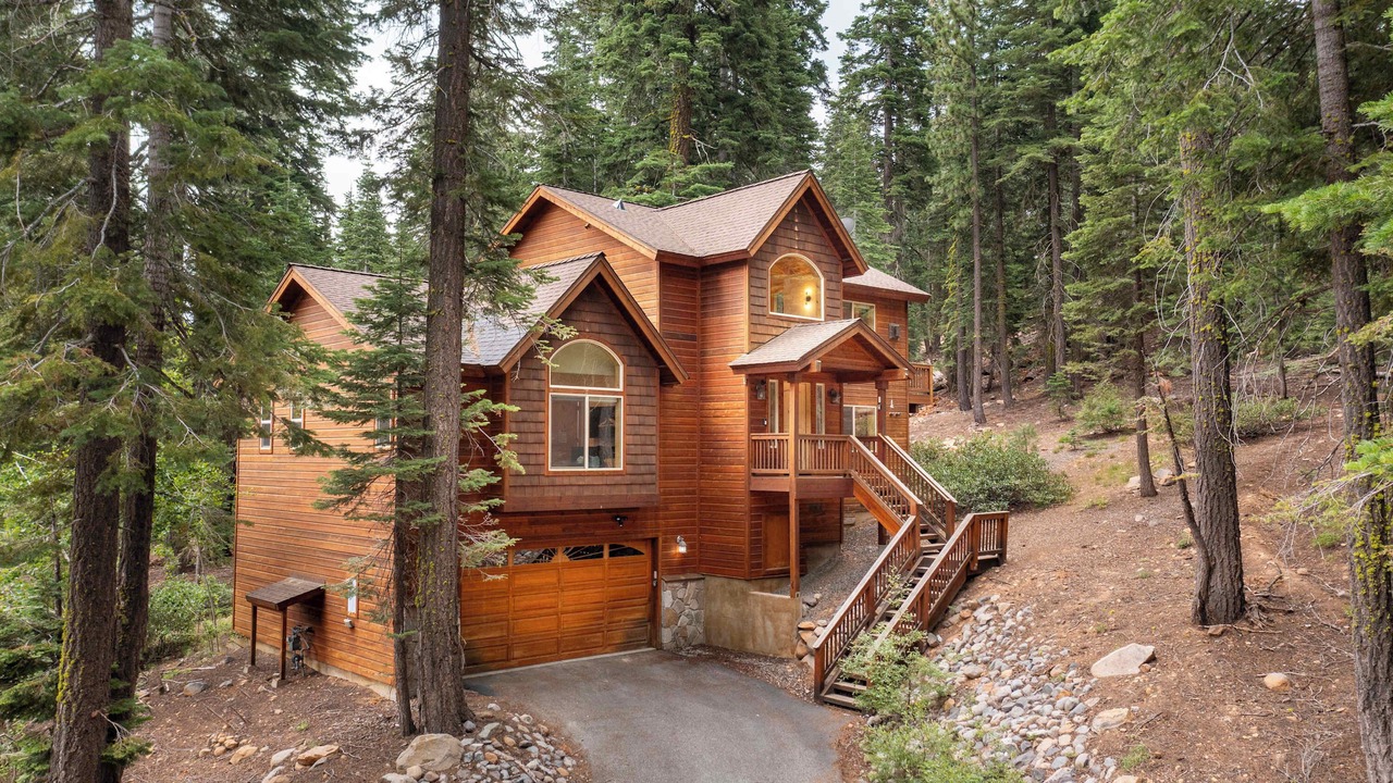 Photo of Outdoor in Kingswood Estates