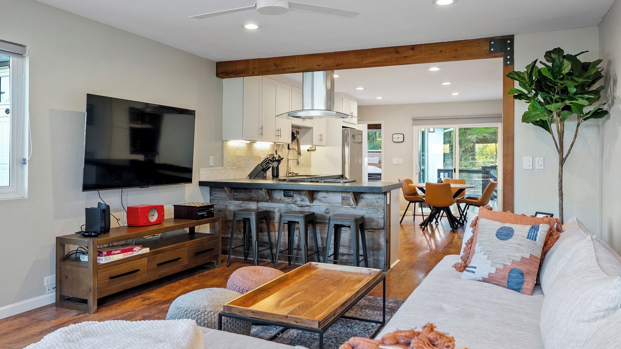 Photo of Livingroom in Templeton