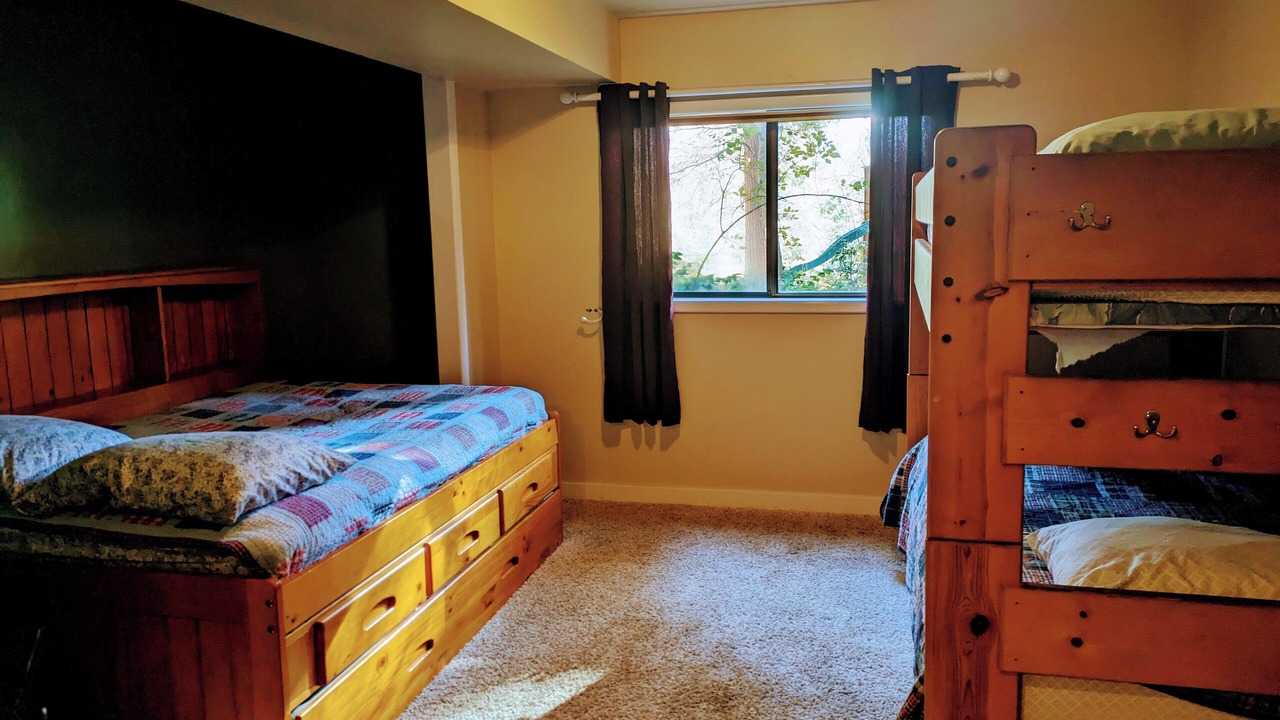 Photo of Bedroom in Mount Shasta