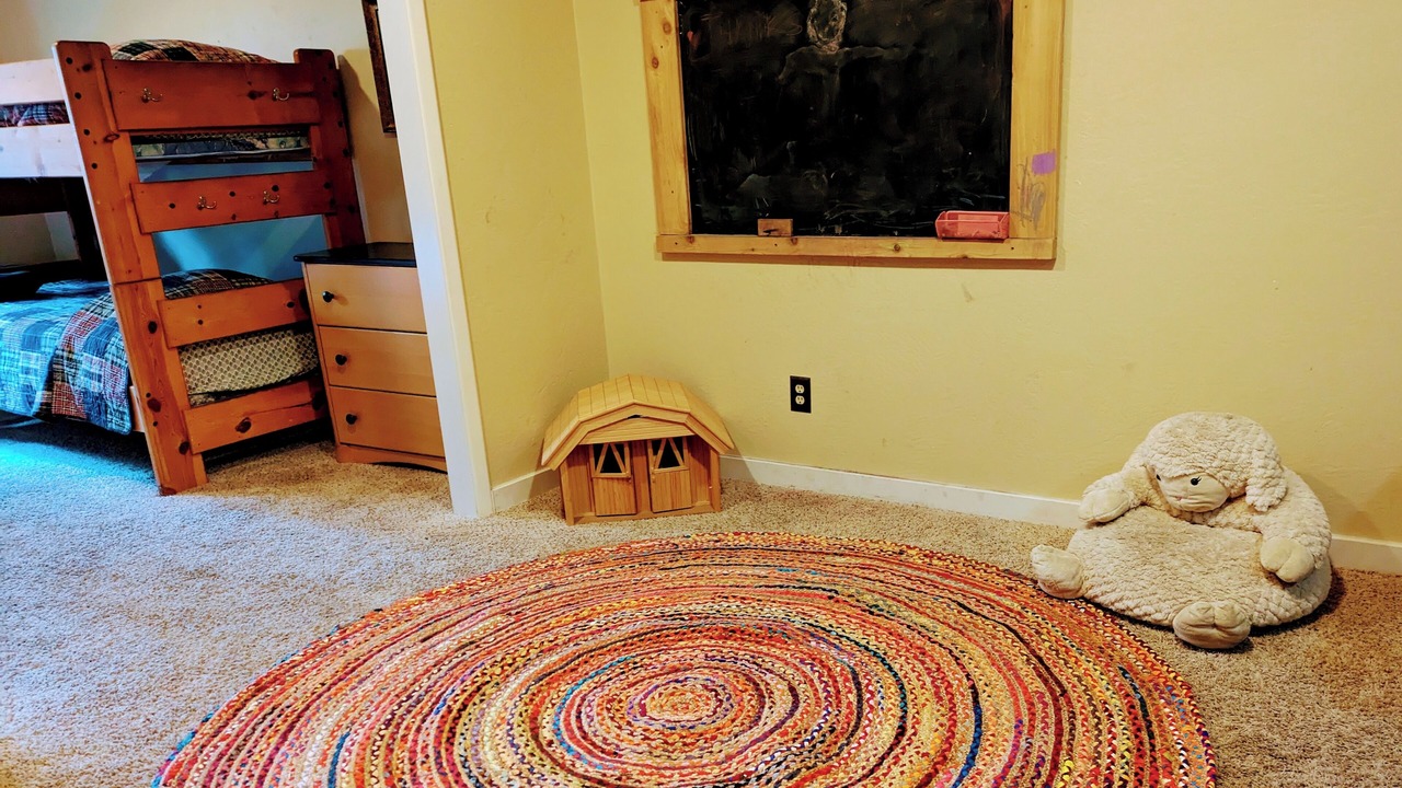 Photo of Bedroom in Mount Shasta