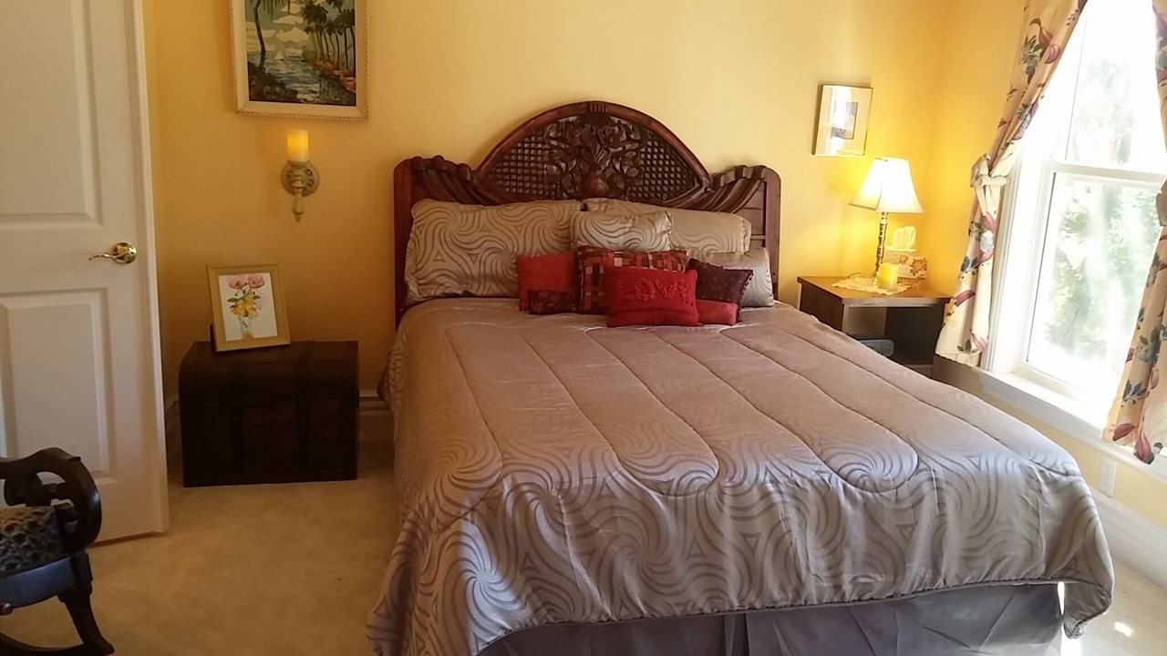 Photo of Bedroom in Templeton