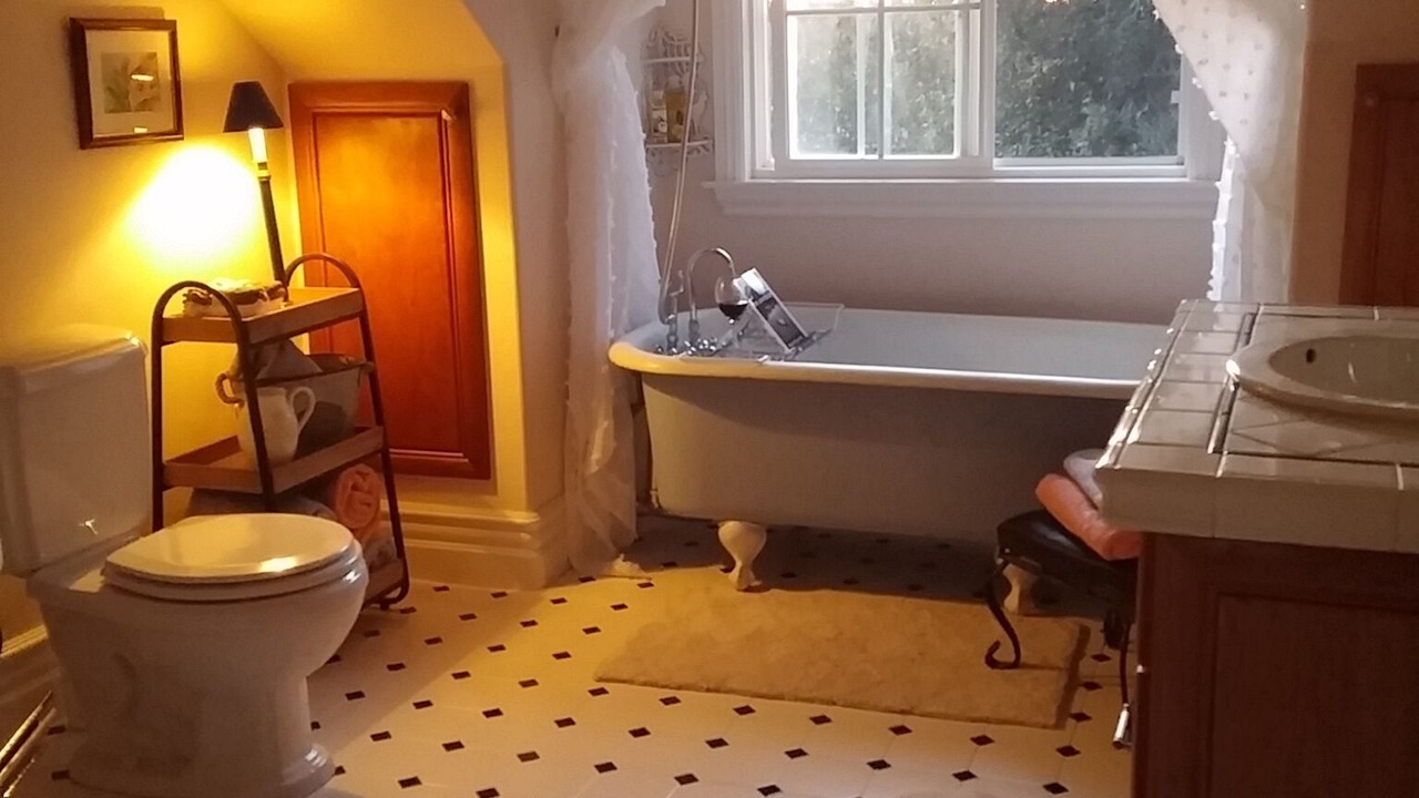 Photo of Bathroom in Templeton
