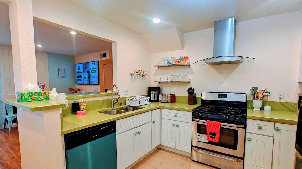 Photo of Kitchen in Hermosa Village