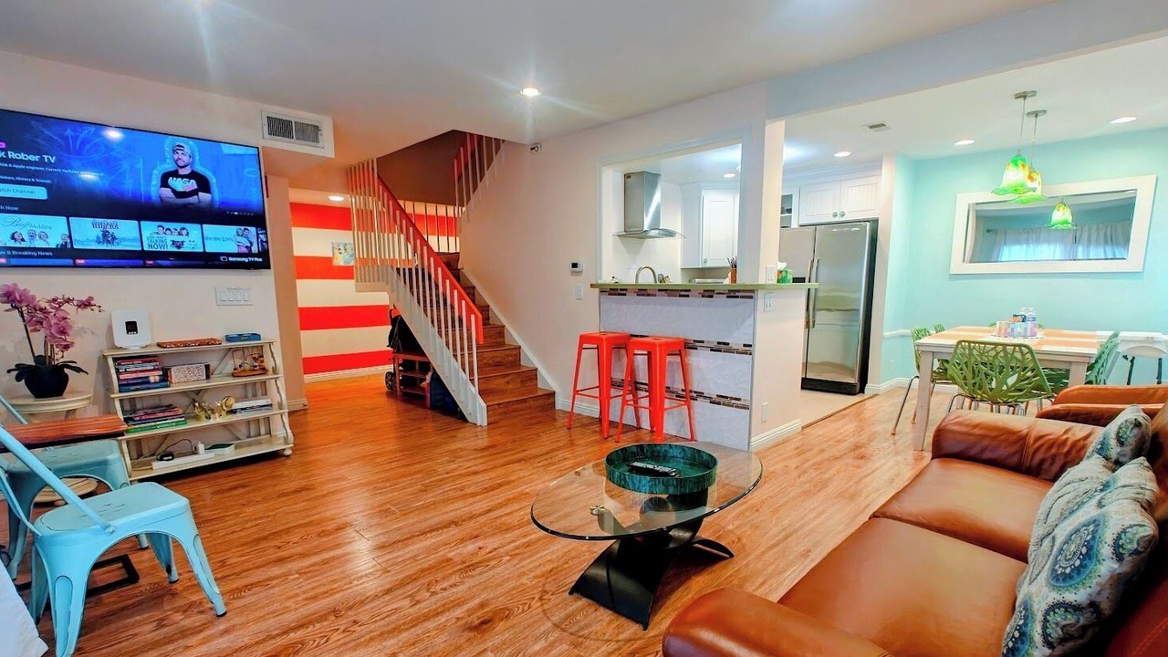 Photo of Livingroom in Hermosa Village