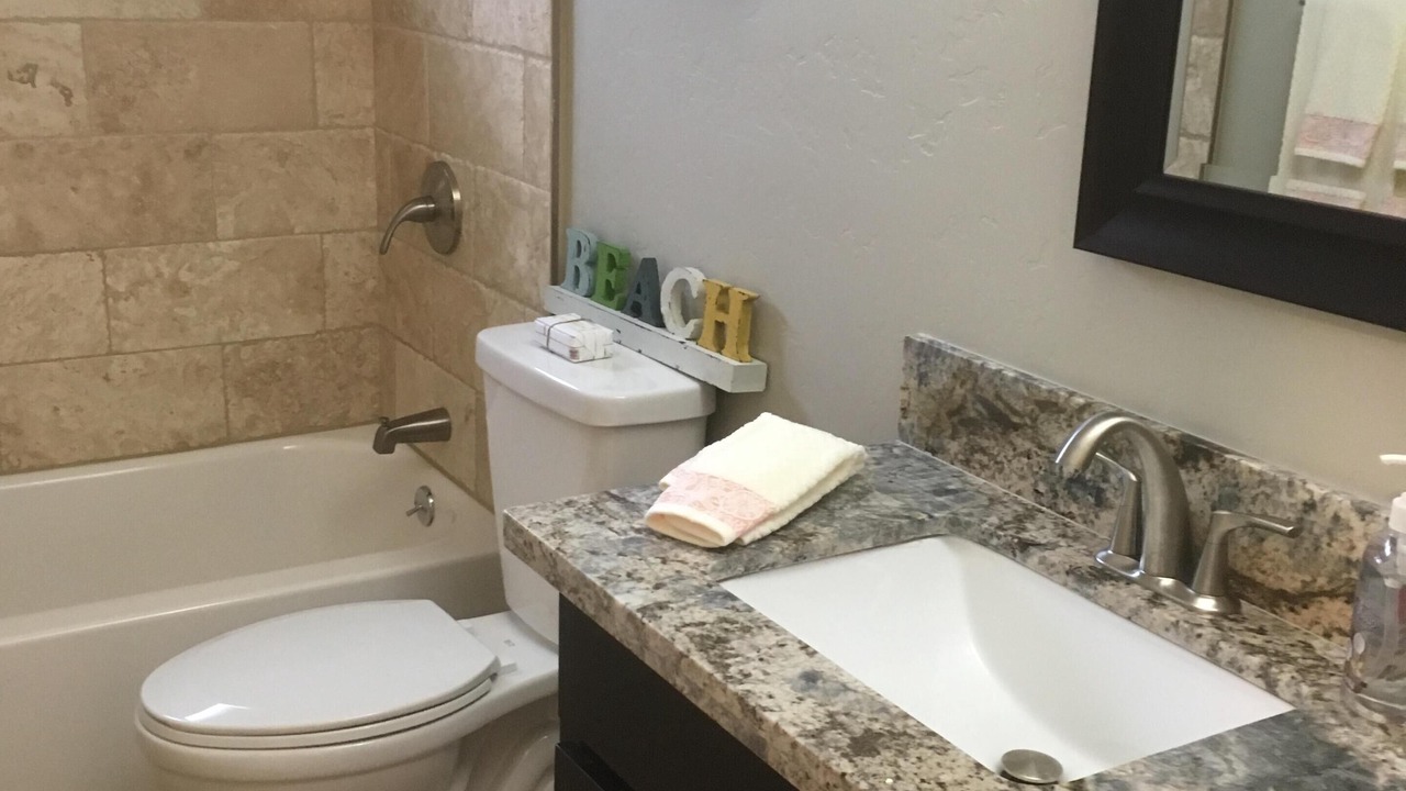 Photo of Bathroom in Baywood Park