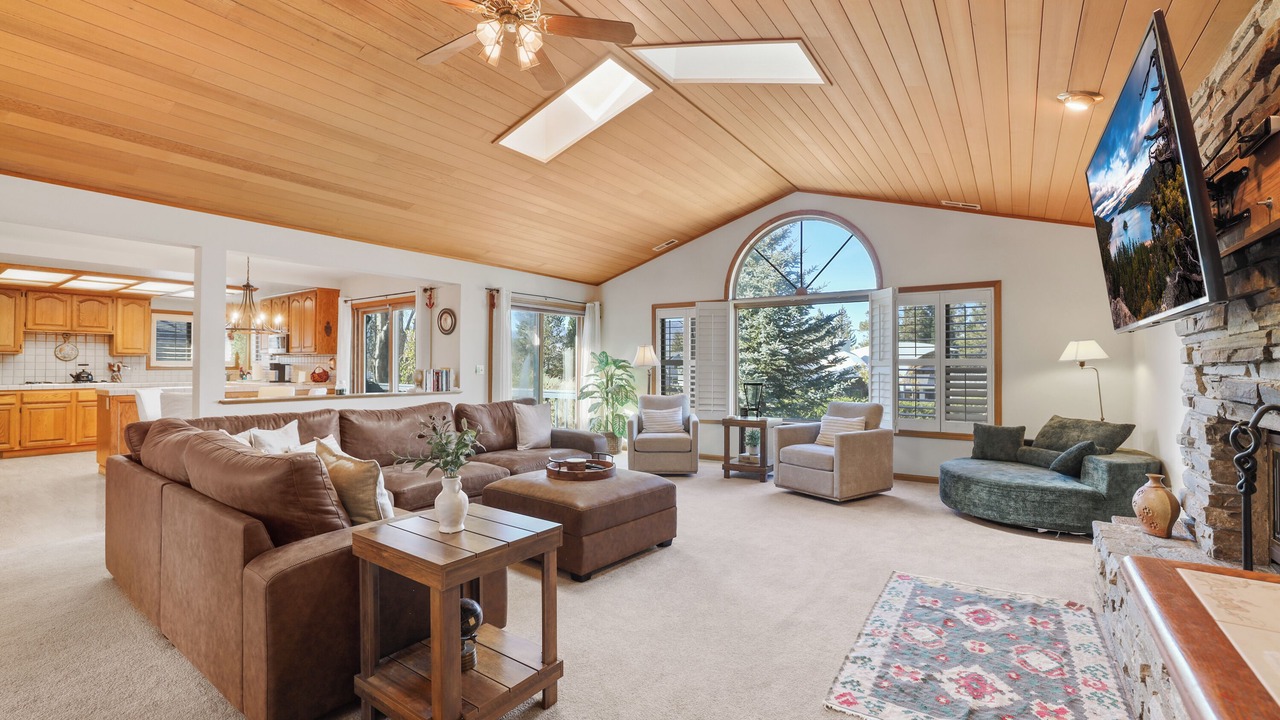 Photo of Bedroom in Tahoe Keys