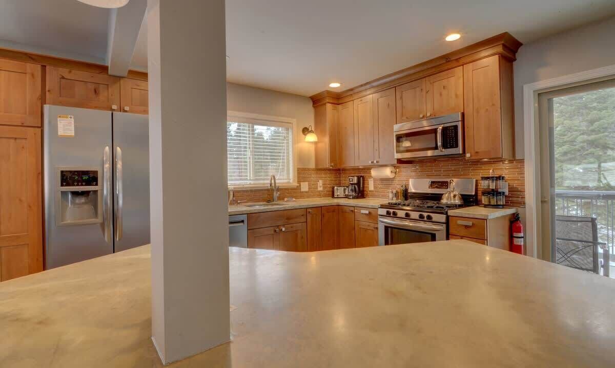 Photo of Kitchen in Tahoe Island