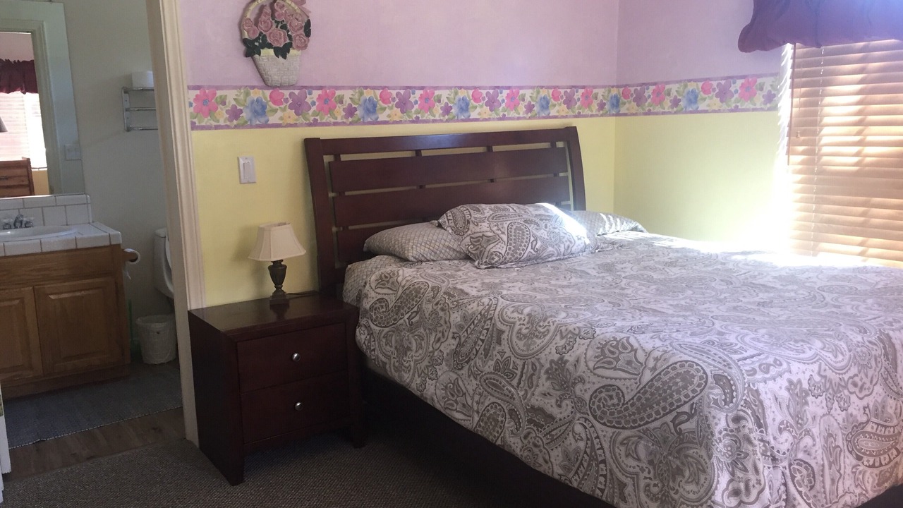 Photo of Bedroom in Pine Mountain Club