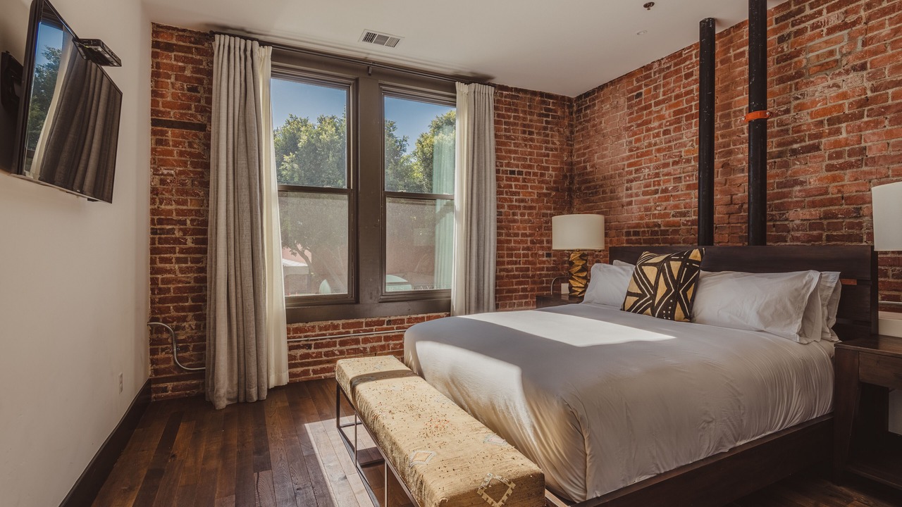 Photo of Bedroom in Downtown