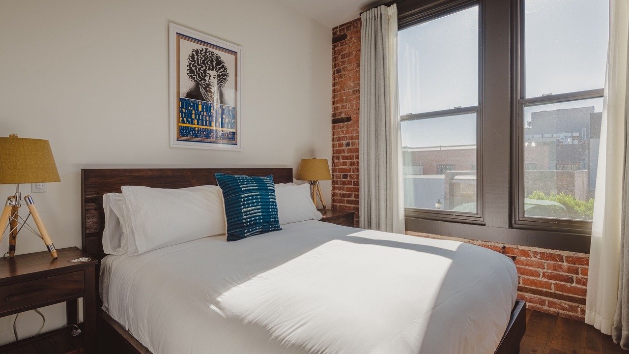 Photo of Bedroom in Downtown