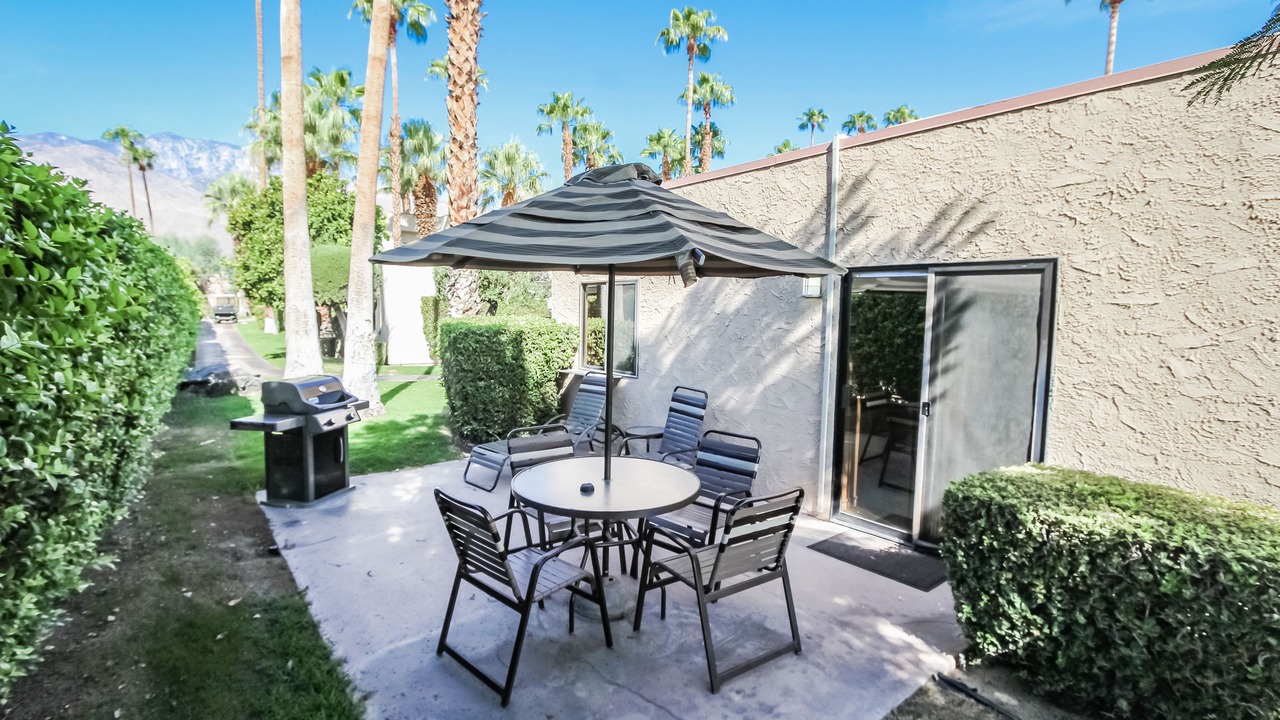 Photo of Patio Balcony in Araby Commons