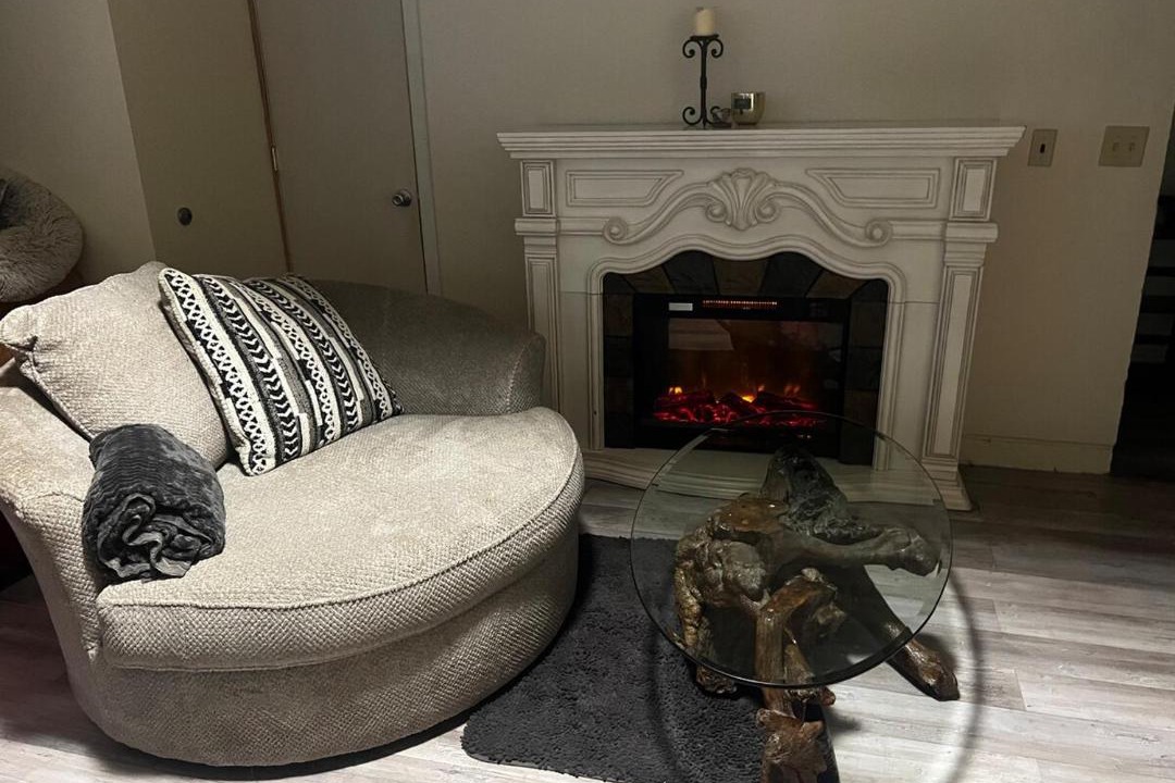 Photo of Livingroom in Garberville