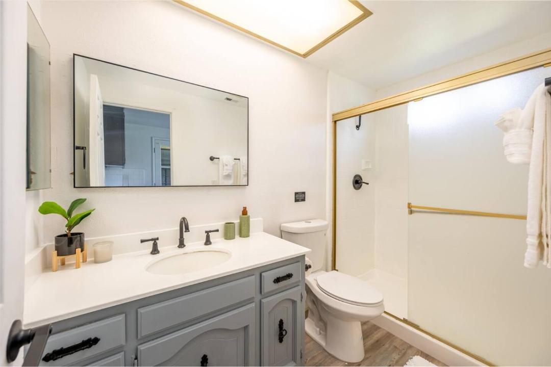 Photo of Bathroom in Valley Center