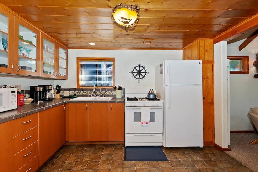 Photo of Kitchen in Big Bear Lake