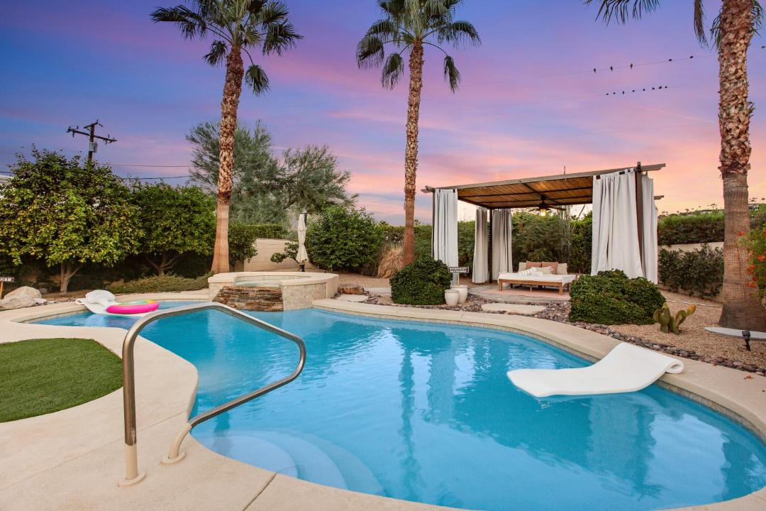 Photo of Others in Araby Commons