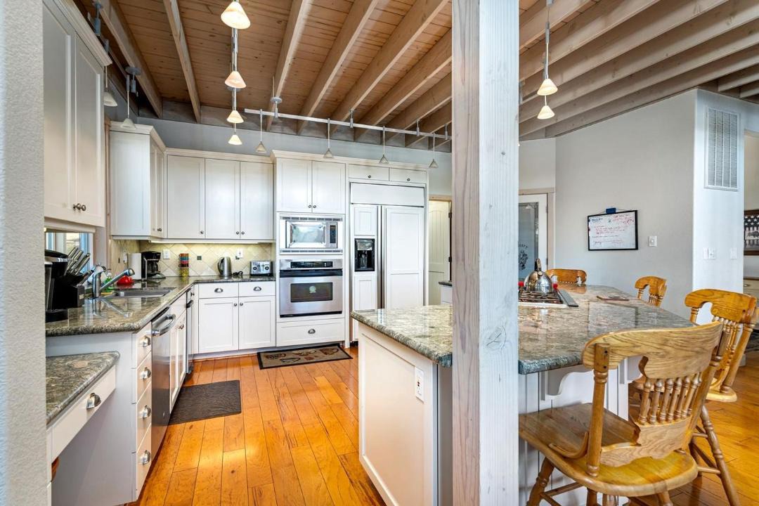 Photo of Kitchen in Groveland