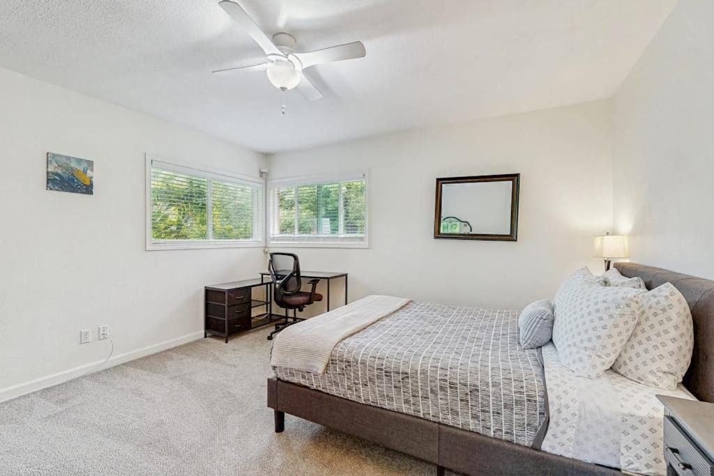 Photo of Bedroom in Metzger