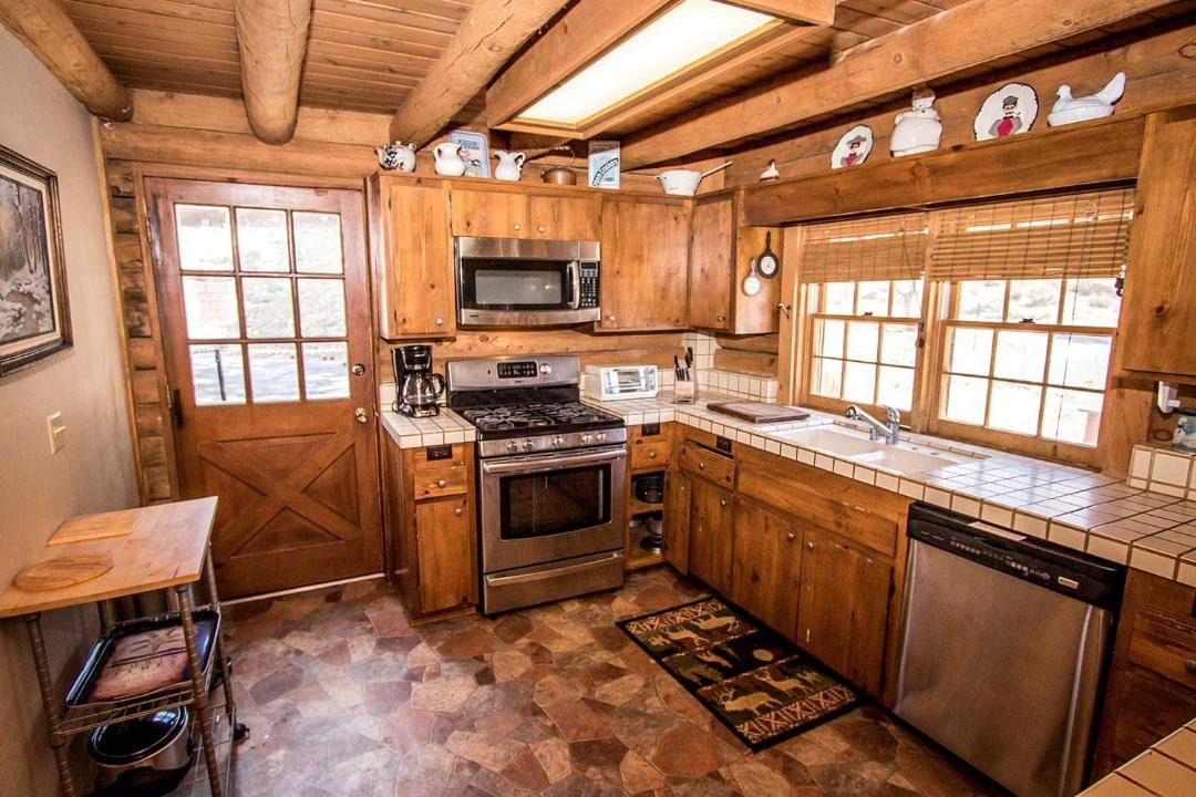 Photo of Kitchen in Fawnskin