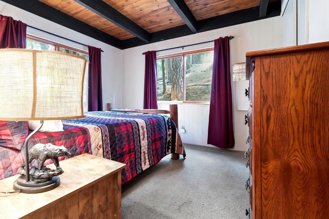 Photo of Bedroom in Dorrington