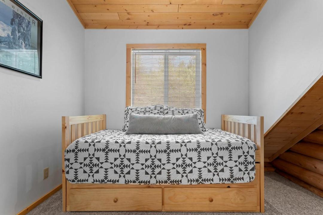 Photo of Bedroom in Bear Valley