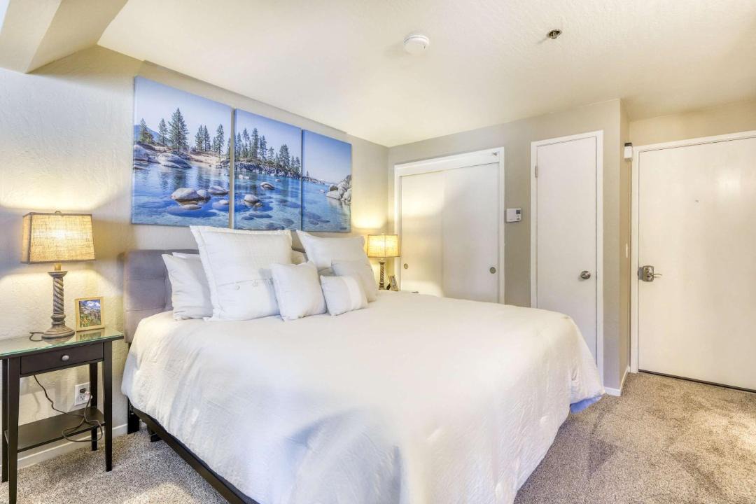 Photo of Bedroom in Tahoe Village