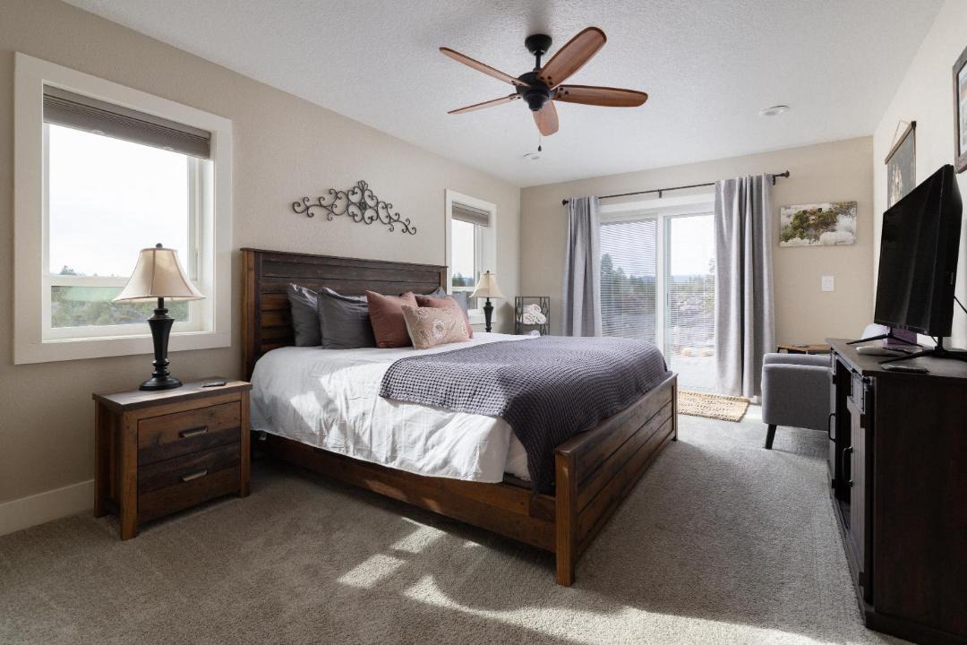 Photo of Bedroom in Deschutes River Woods